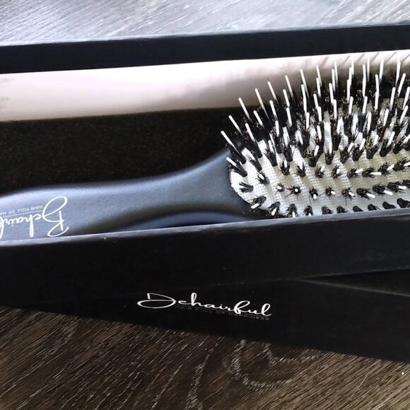 Behairful  Professional Detangler Brush - Picture 3 of 6